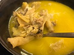 -鲜入围煮花胶鸡海鲜火锅