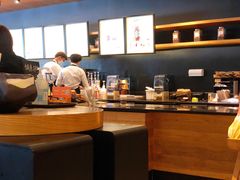 -星巴克(杭州西湖银泰1F店)