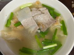 白肉罩饼-金卯白肉罩火烧