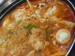 -三清洞摩西韩式年糕火锅(威高广场店)