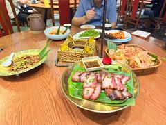 -老滇山寨•云南特色菜•地方菜•民族风情歌舞表演(金碧店)