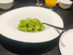 苔菜豆瓣酥-三利音·玖弄小鲜(浦东嘉里城店)
