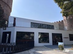 -J Create城市露营咖啡·简餐·宠物(上海动物园店)