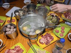 -养牛邓·潮汕牛肉海鲜自助火锅(广州店)