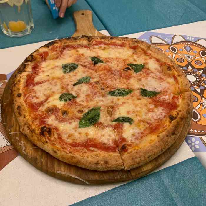 napoli_pizza私房火炉披萨-"这次是和友人一起路过,饥肠辘辘之下,突然