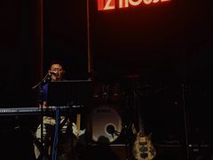 -TZ House音乐现场(来福士中心店)