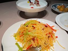酸辣土豆丝-荣轩(新荣记环球金融中心店)