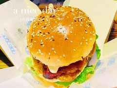 -SPACELAB失重餐厅(世纪汇店)