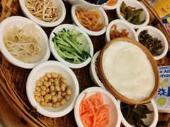 -包整·丝娃娃(一览甲秀楼风景店)