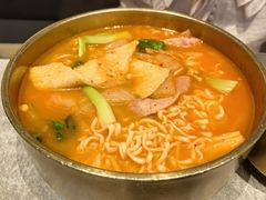 -大食代美食广场(上海中心店)