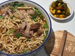 -镇南锅盖面馆(解放路店)