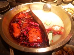 特色鸳鸯火锅-小龙坎火锅(湖滨银泰in77店)