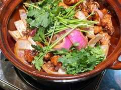 胡须佬招牌鸡煲-凤兴鸡煲(宝安海雅店)