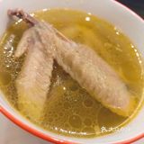 一锅自制鸡汤 （矿泉水）