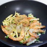 年夜饭必备菜谱推荐1⃣️6⃣️【椒盐土豆虾】