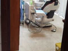 -康城口腔(磁器口店)