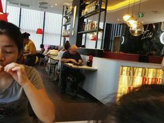 -必胜客(武汉欢乐谷店)