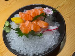 -晶吉·居酒屋·烧鸟·生鱼饭(中山区民主广场店)