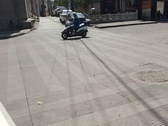 -宜良狗街老杨烤鸭店