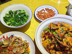 -六弟特色小馆(人民新村店)