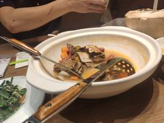 -拾味馆·浓鲜骨汤(光谷天地店)