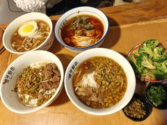 -矮子粉店1985·长沙米粉(湘春路店)