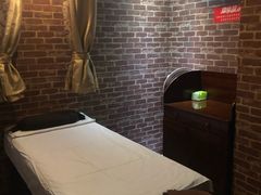 -莱蔻·圣灸堂·推拿艾灸(天山店)