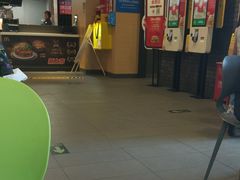 -麦当劳(固安新昌街店)