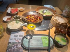 -一朵菌·野生菌探索家火锅(南亚店)