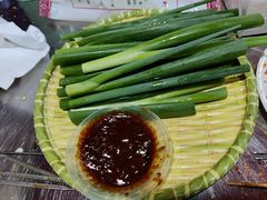 小葱酱汁-鲁C·尚小炉·淄博烧烤(市北店)
