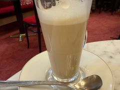 -Cafe Sacher(WIEN)