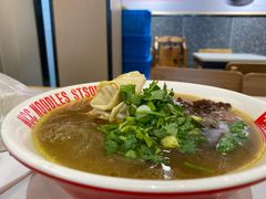 -牛吃草牛肉面(甬港南路店)