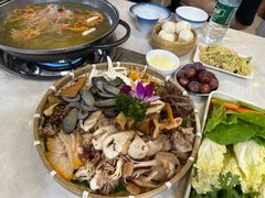 -野菌王•养生汤锅•野生菌火锅(大理漾濞路店)