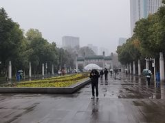 -武汉大学校门牌坊
