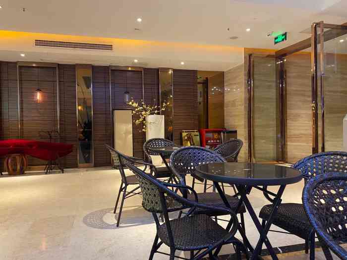 金色印象影院式足体养生加州店