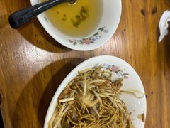 蘑菇-小狗面馆(复兴店)