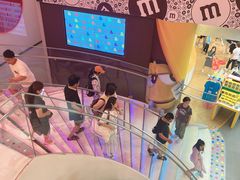 -m豆巧克力世界(上海世茂广场店)