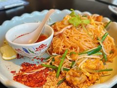 -大头虾越式风味餐厅(光明广场店)