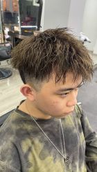 -诗悦发型SALON·圣罗兰店
