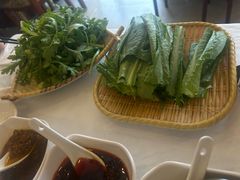 -鲁朗纳麦石锅鸡庄园