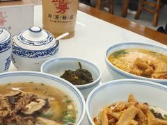 -邱芳粉店(迎宾大道旗舰店)