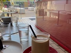 -UNI UNI(环亚凯瑟琳店)