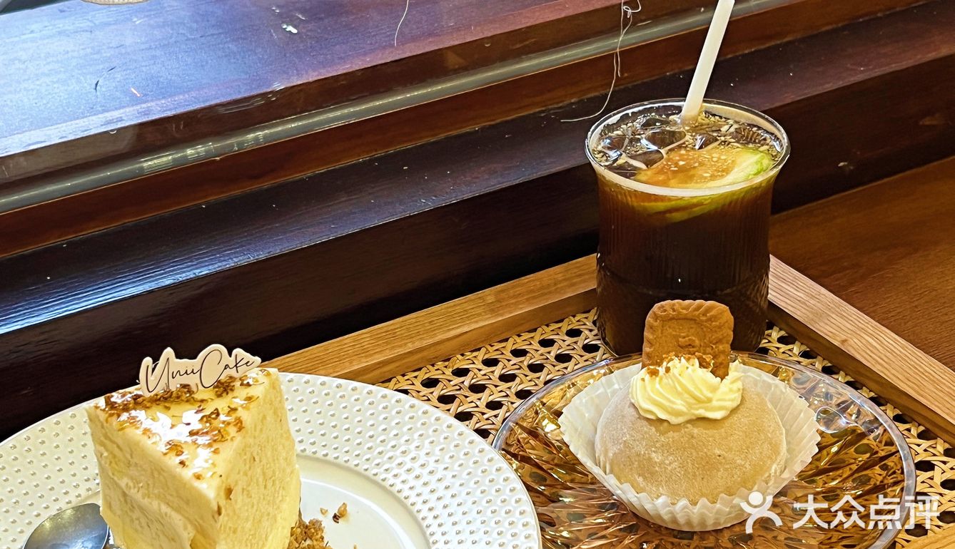 真的可以一个人吃掉4寸蛋糕