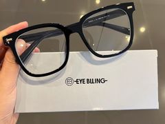 -爱视眸Eyeblling眼镜·依视路·蔡司镜片折扣店(百联南方商城购物中心)