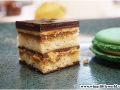 -La Mer Restaurant & Lounge