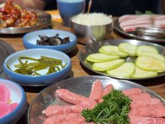 -明洞阿姨·韩式酱蟹烤肉·创意料理(三元桥店)