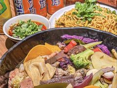 -万记麻辣烫国展总店