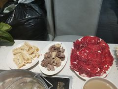 -黑山牛肉汤火锅(花城汇店)