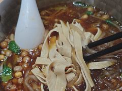 -魔都三兄弟酸辣粉·蘸卤炸串(虹桥万科店)