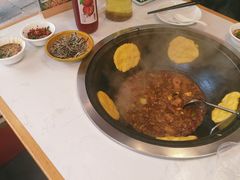 -鲁员外地锅鸡地锅鱼(古墩路店)